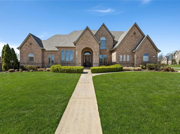 1431 Amore Ln, Centerton, AR 72719