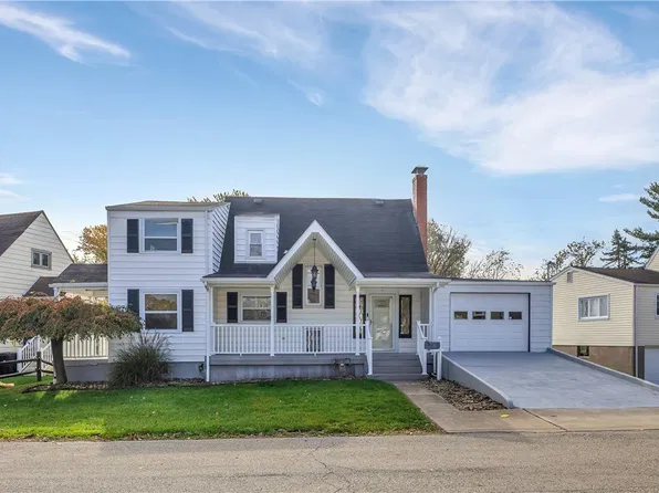 707 Clearview Dr, Dravosburg, PA 15034