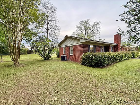 3rd image of 110 Bracelle Dr