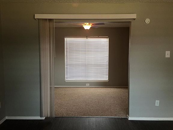 5th image of 1569 Weyland Dr APT 2003