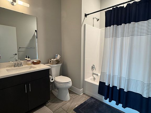 2nd image of 1246 W 70th St
