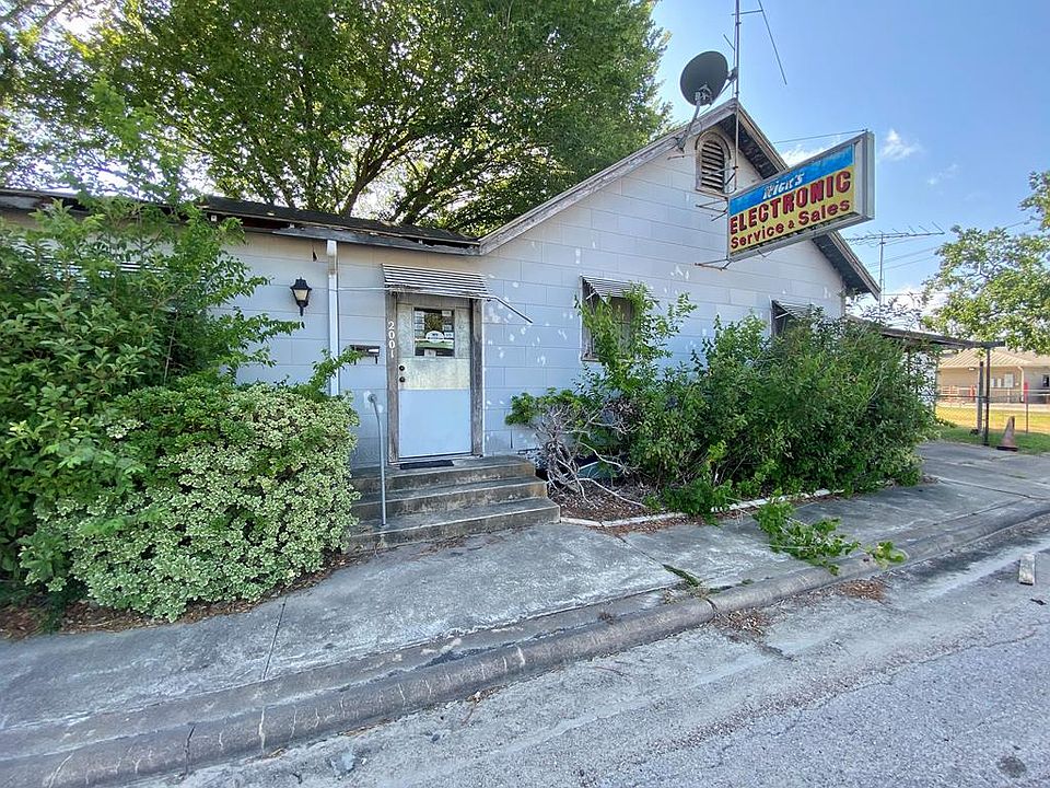 1st image of 2001 Cottonwood Ave