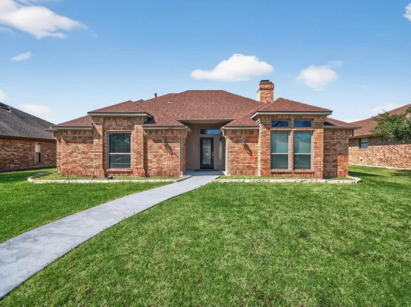 2229 Country Valley Rd, Garland, TX 75041
