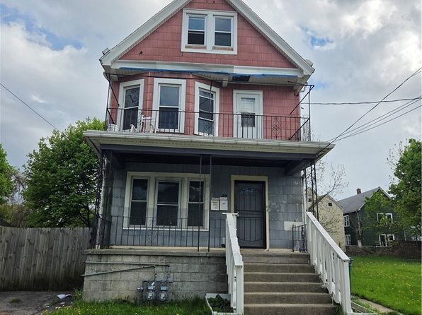 67 Moeller St