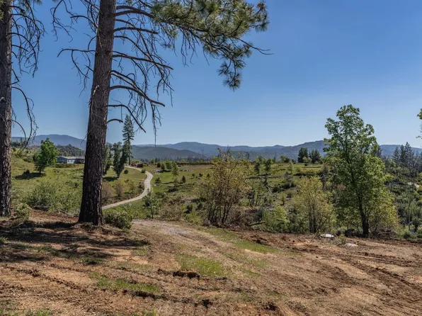 5901 Old Emigrant Trl, Mountain Ranch, CA 95246