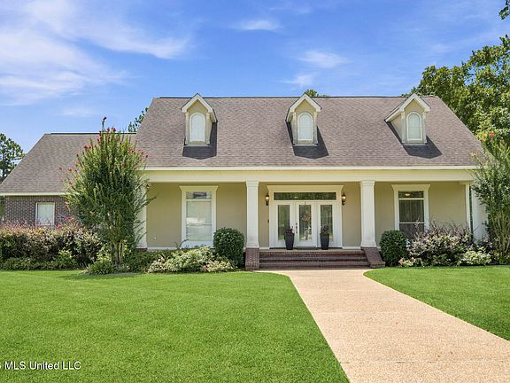 2nd image of 16354 Yaupon Berry Dr