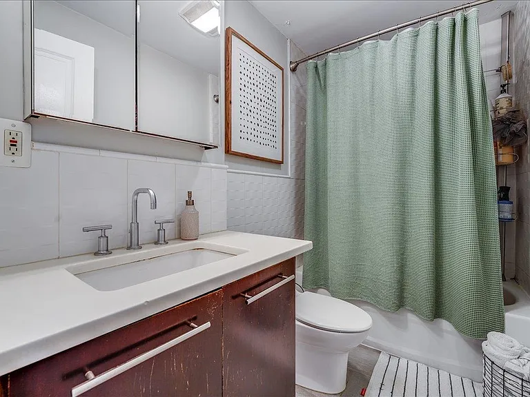 911 Willow Ave #2 — Photo 12