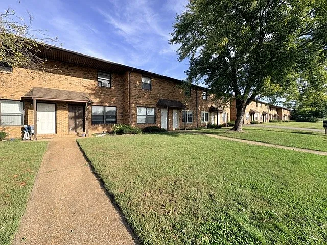 1028 Belle Valley Dr #10