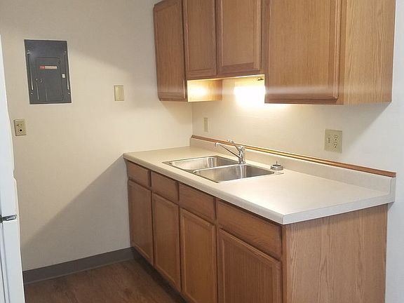 4th image of 1440 Dakota Dr N APT 35