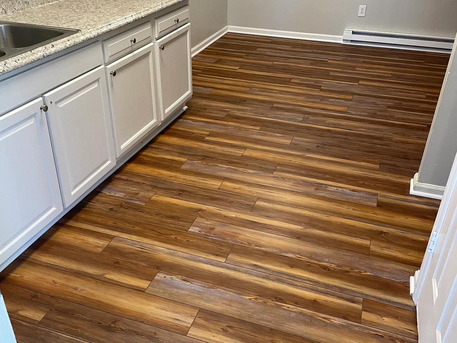 1 bed, 550 sqft, $875 — Photo 3