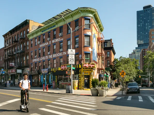 19 Rockwell Place image 17 of 20