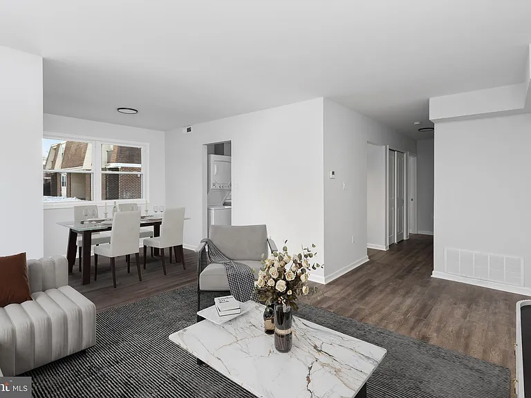 20-1 Florence Tollgate Pl #1 — Photo 7