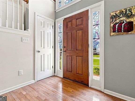4th image of 228 Meryton Cir