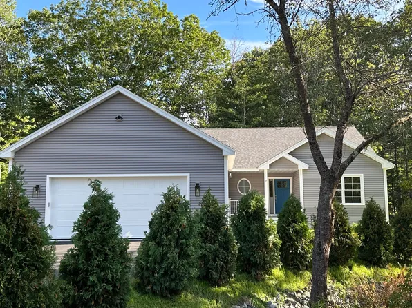 2 Skylar Lane, Brunswick, ME 04011