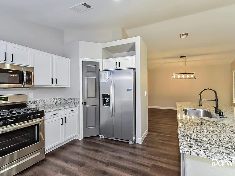 1018 Mosskag Ct — Photo 4