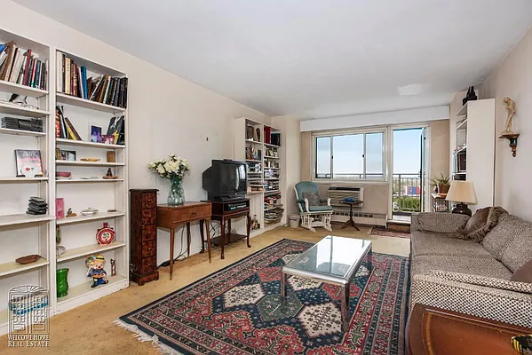 Sold by Welcome Home Real Estate | media 18