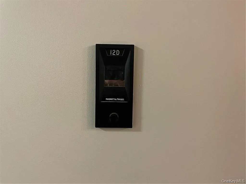 Building Photo - 30 Lake St #12D