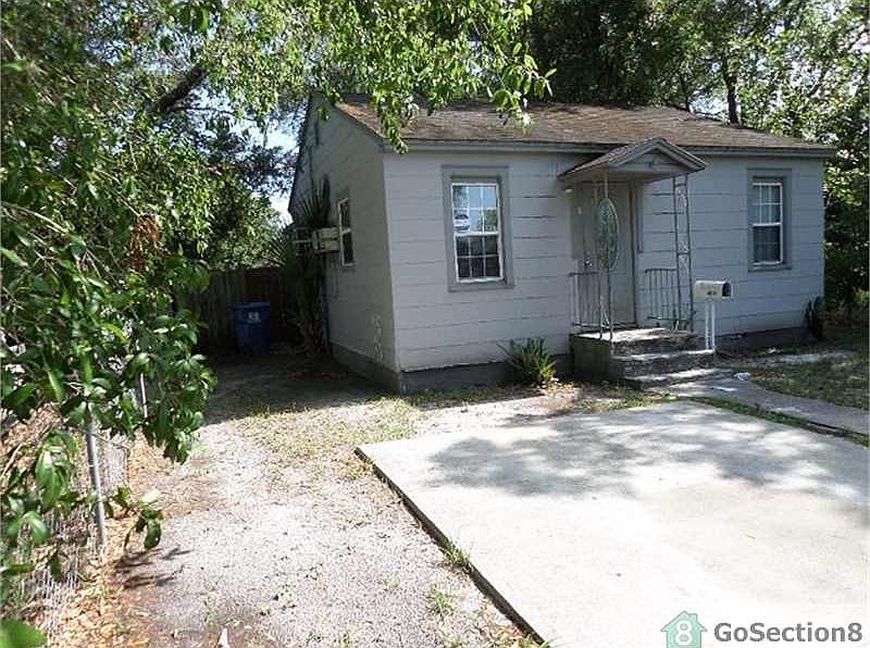 1st image of 4636 11th Ave S