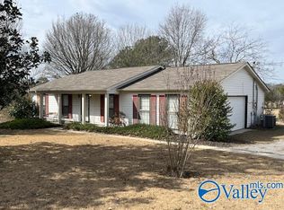 3631 Barkley Bridge Rd, Hartselle, AL 35640