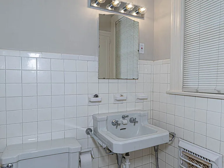 1521 Dixon Dr — Photo 14