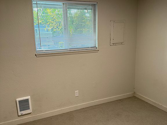 4th image of 1727 S 305th Pl APT C