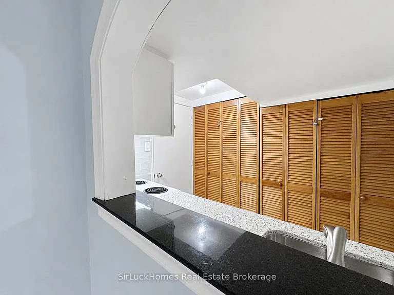 15 Snowood Ct — Photo 9