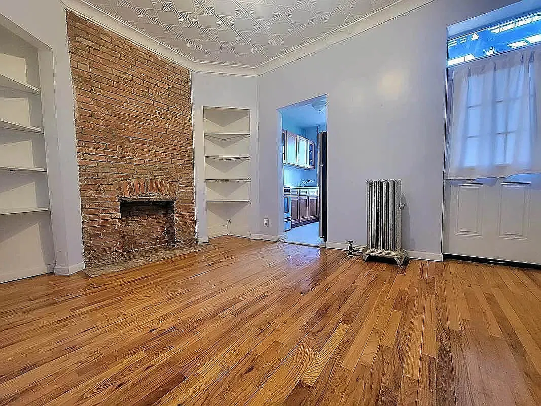 90 Clinton Avenue — Photo 2