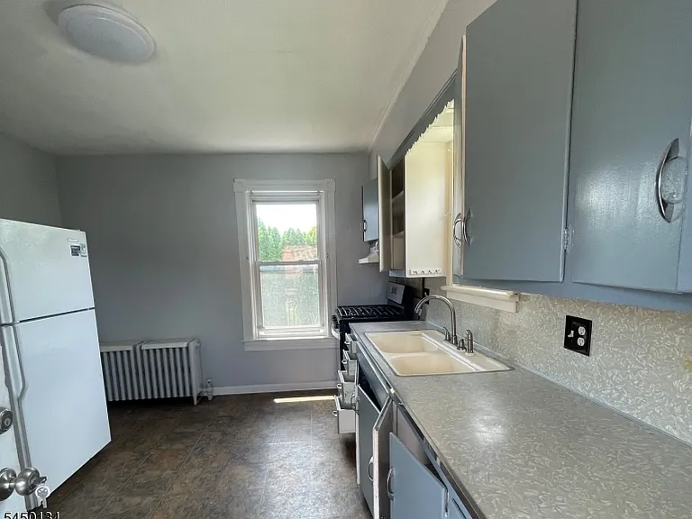 597 Belvidere Rd #2 — Photo 3