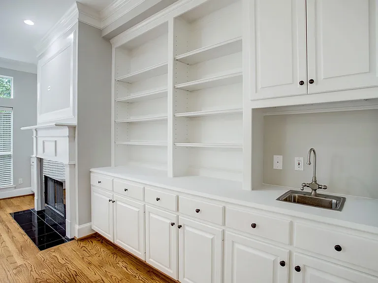 1809 W Clay St — Photo 6
