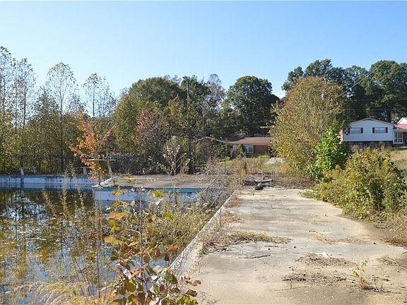 4th image of 416 William Ln