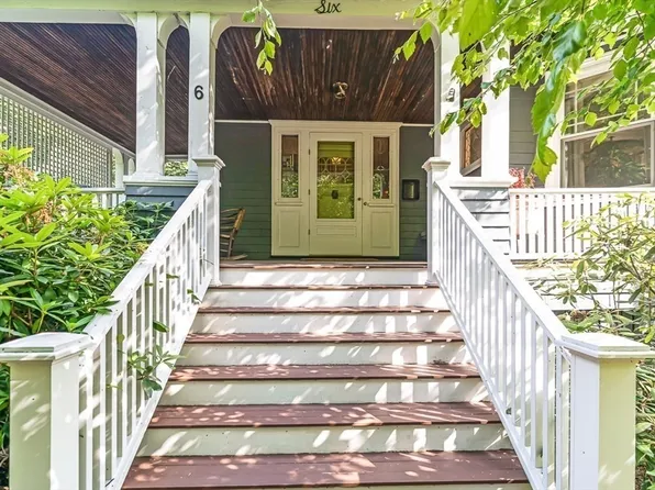 6 Fenwick Rd, Winchester, MA 01890