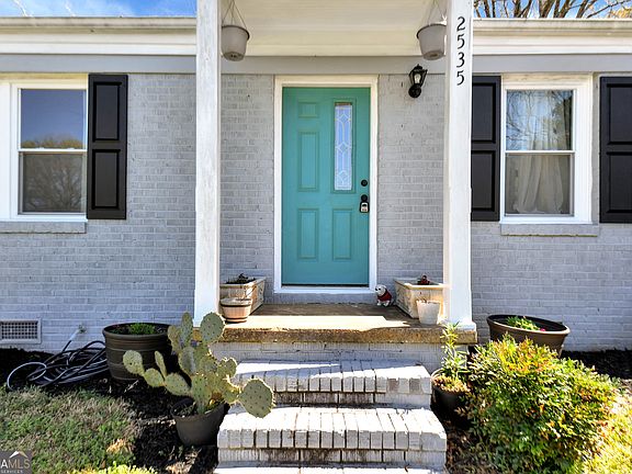 3rd image of 2535 Barnett Shoals Rd