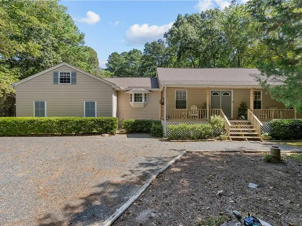 5208 Lucas Trl, Machipongo, VA 23405