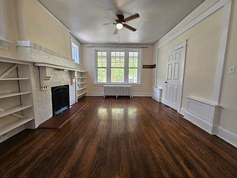 537 Washington Park — Photo 4