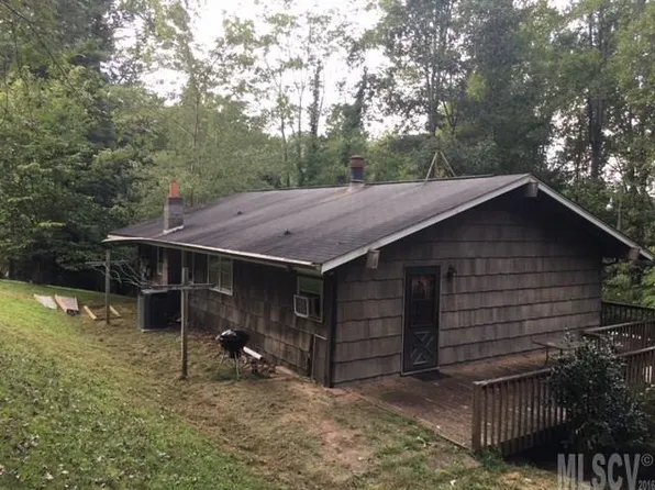 3512 Wyndham Ln, Lenoir, NC 28645