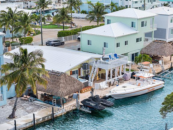 4th image of 712 Grouper Ln