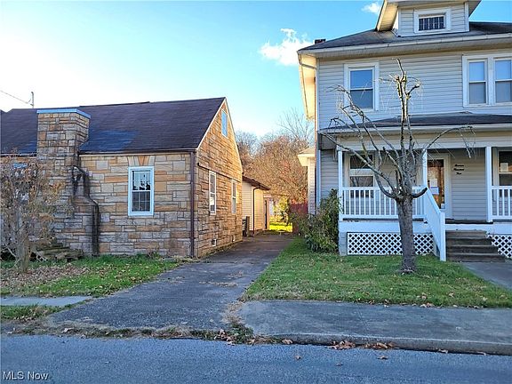 3rd image of 1106 Edwin St