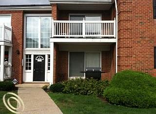 2nd image of 2440 Parmenter Blvd APT 212