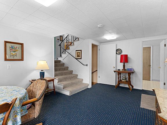 5th image of 2814 W Brookside Dr