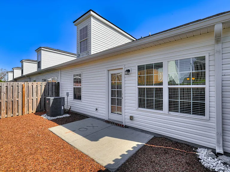 093 Lauren Lane Townhomes — Photo 59