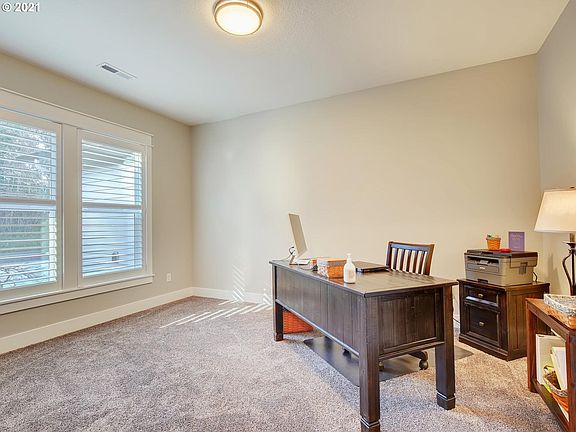 5th image of 404 NW 409th St