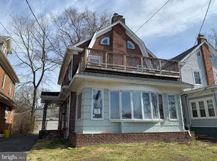 1822 Riverside Dr, Trenton, NJ 08618