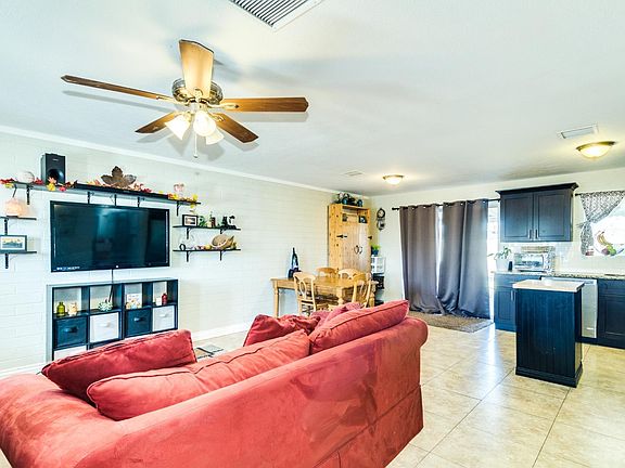 4th image of 1454 W 6th Ave