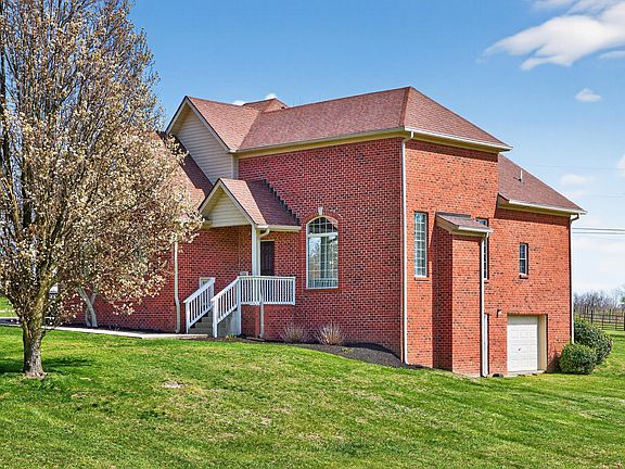 3rd image of 201 Squires Pointe Rd