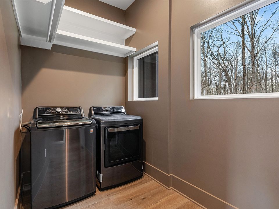 35th image of 925 Weeping Willow Rd #D
