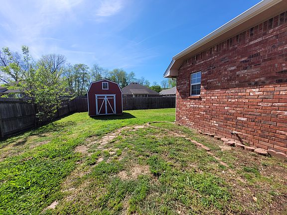 5th image of 4018 Rosewood Pl