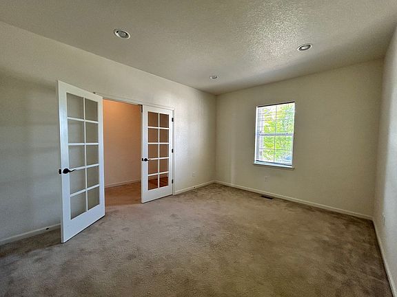 5th image of 502 W 169th Pl