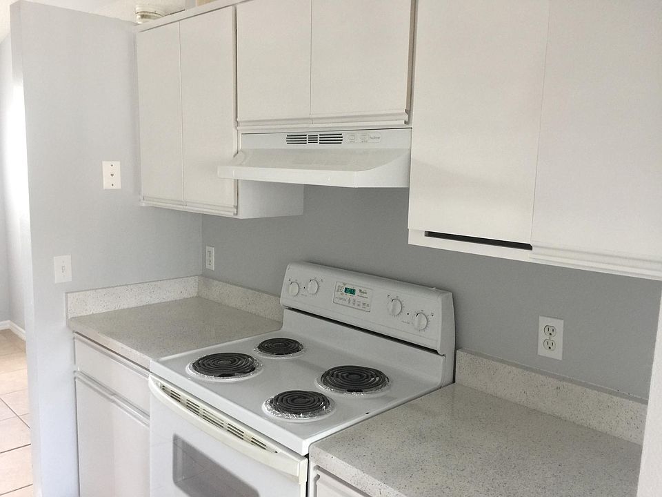 1st image of 426 Beach Park Ln