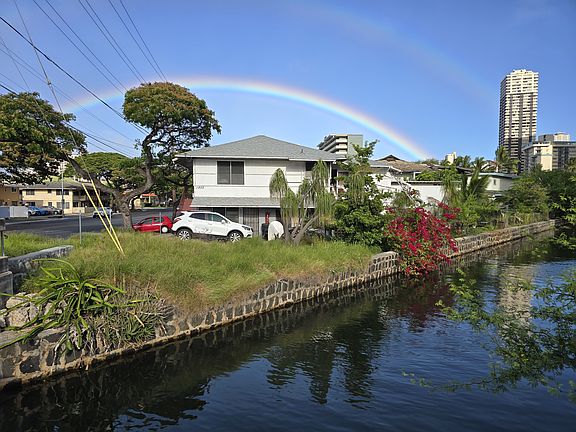 2nd image of 1855 Kapiolani Blvd APT 3
