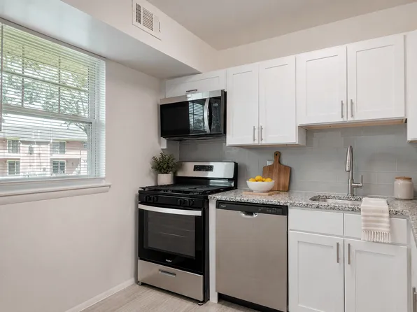 Woodacres Apartment Homes